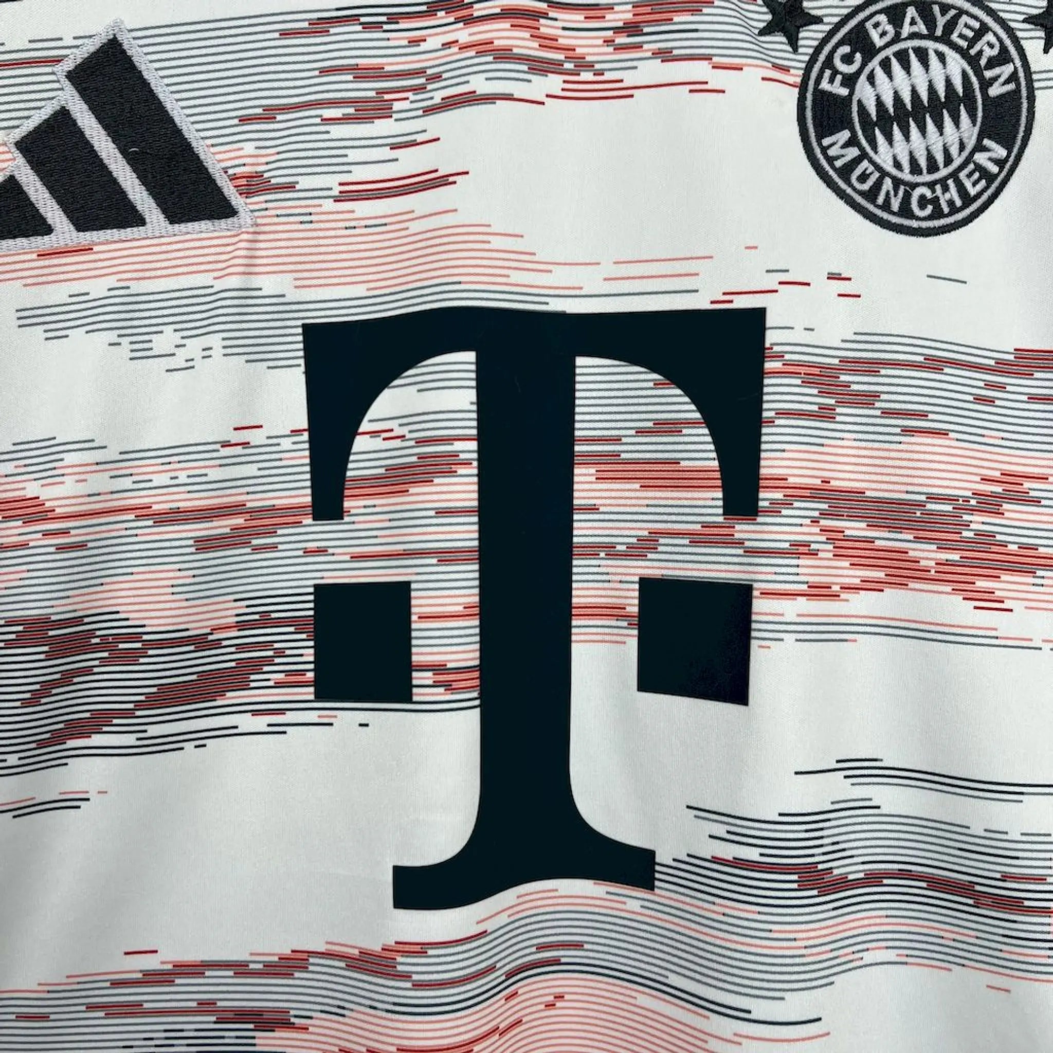 Bayern 25/26 Alternativa