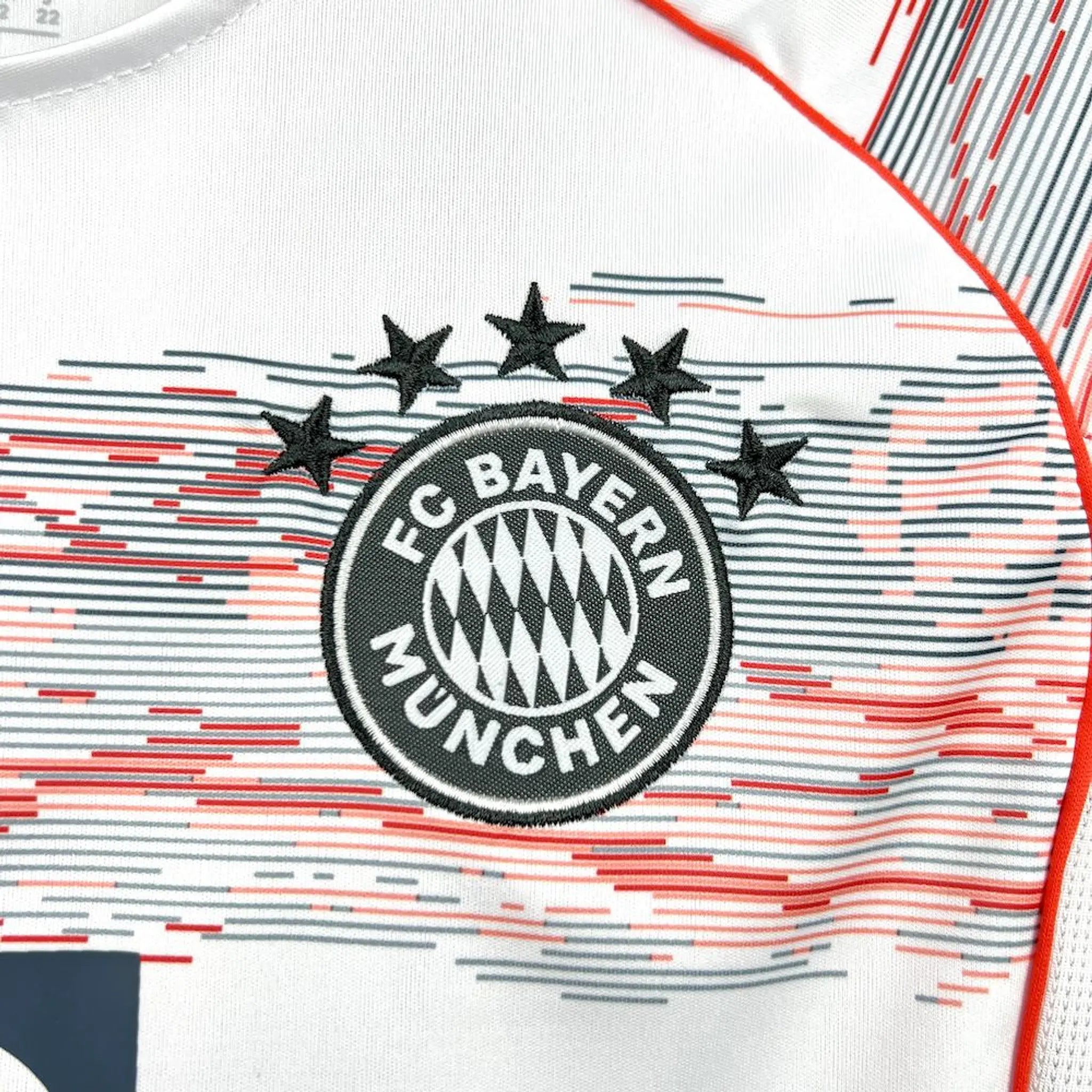 Bayern 25/26 Alternativa